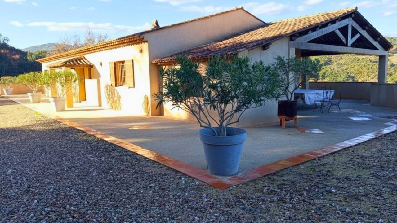 Bonita residencia ecuestre En venta Var