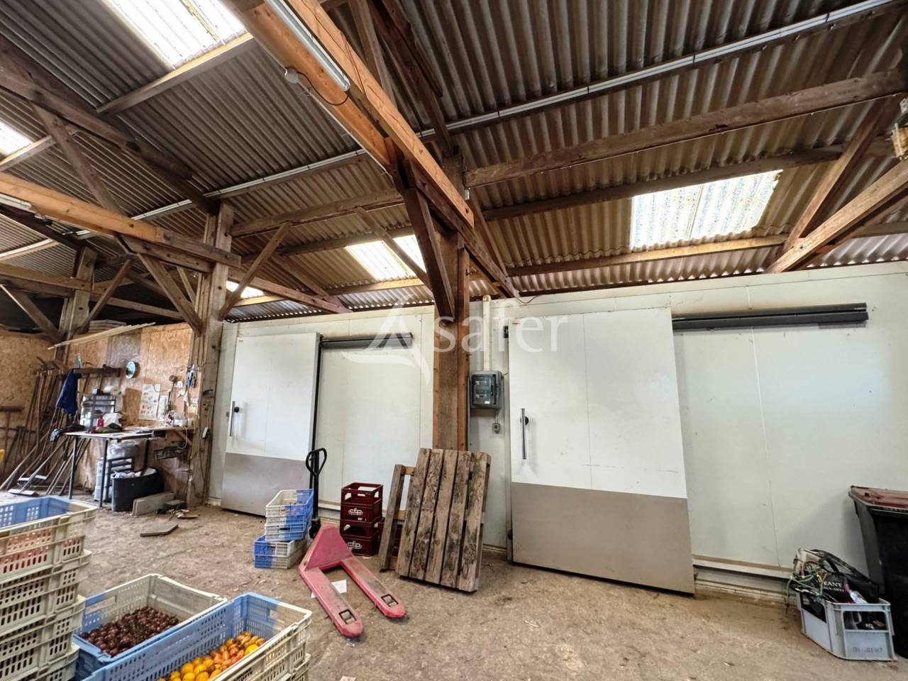 Explotaci&oacute;n av&iacute;cola En venta Sena y Marne