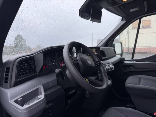 Furgoneta para caballos AKX Renault Master 2026 Nuevo