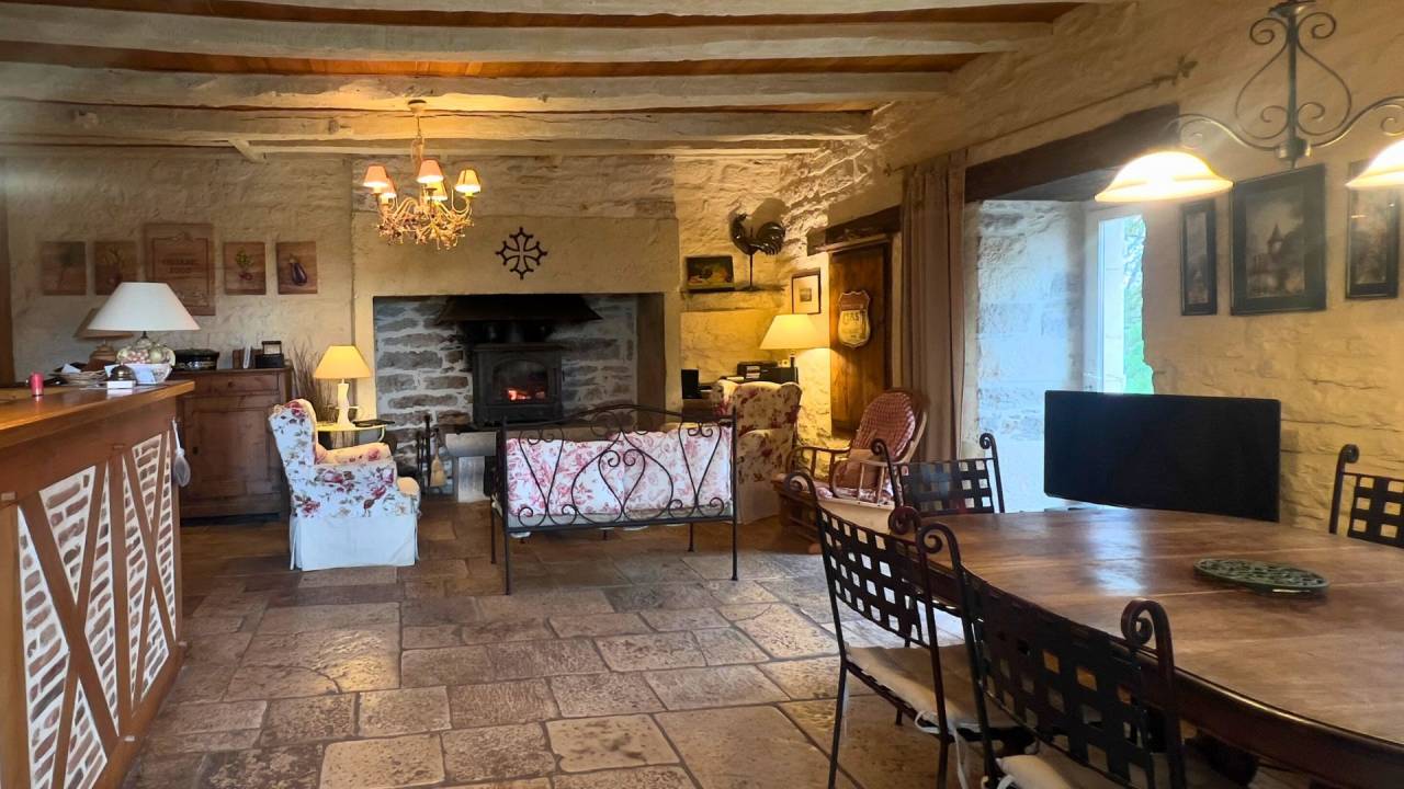 Bonita residencia ecuestre En venta Lot