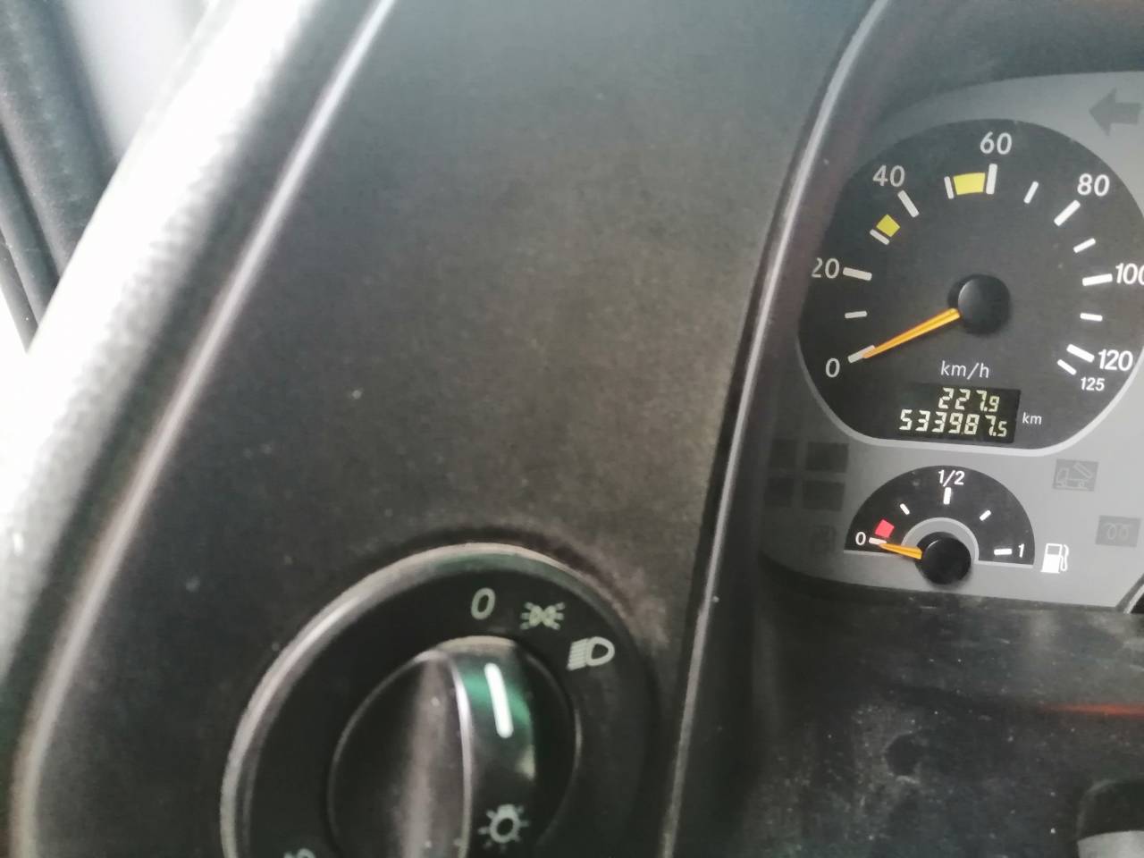 Cami&oacute;n para caballos Mercedes Actros  2005 De segunda mano