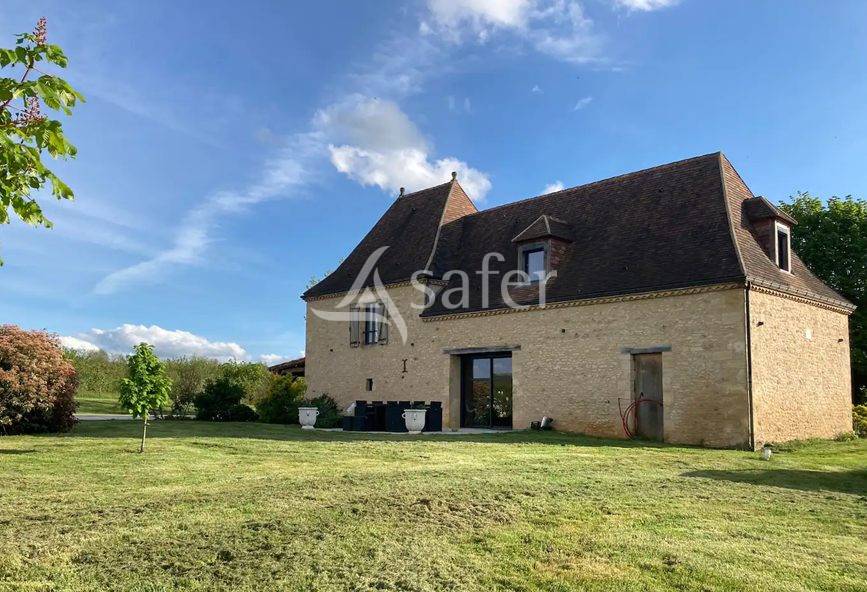 Explotaci&oacute;n agr&iacute;cola En venta Dordo&ntilde;a