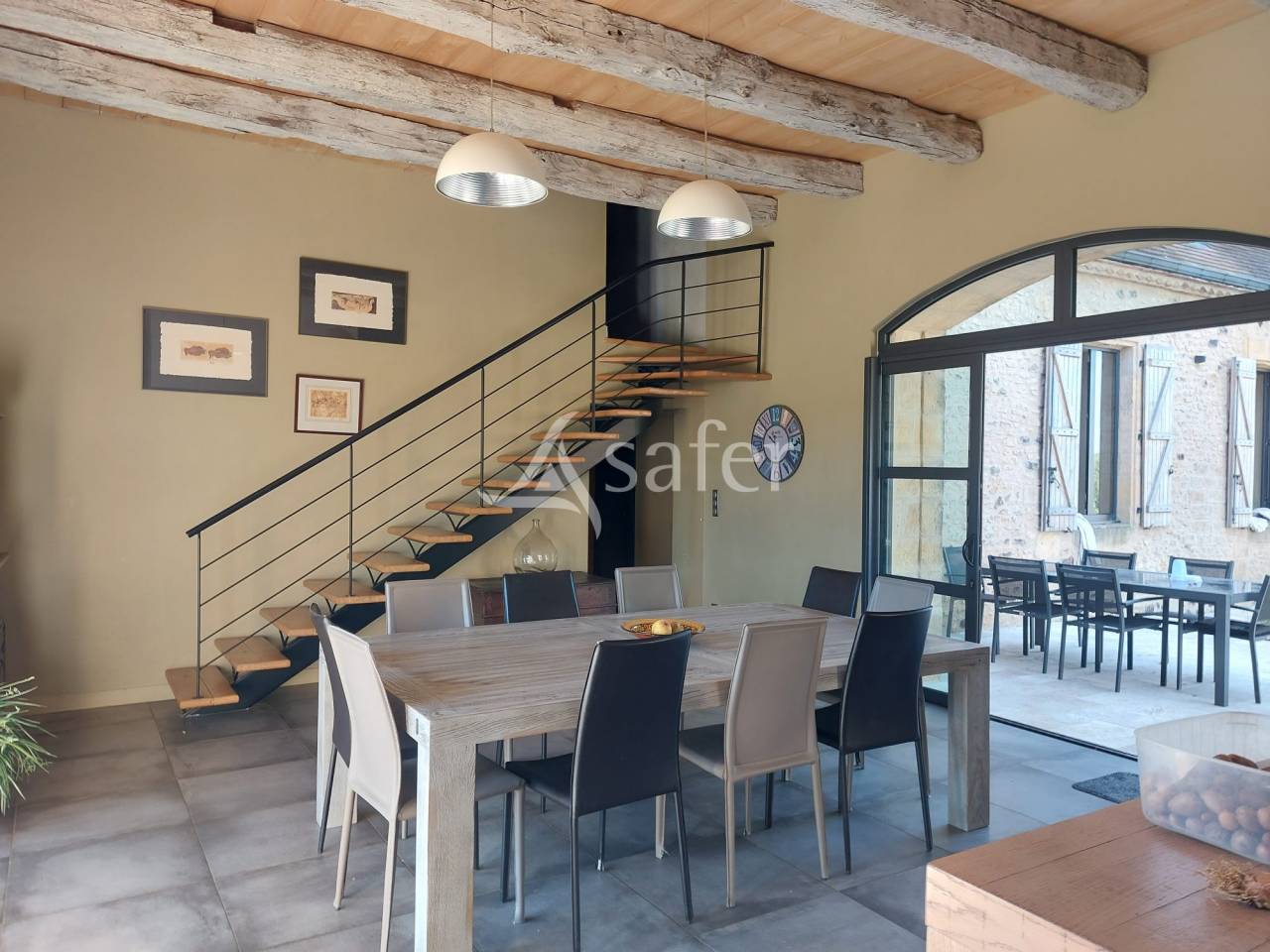 Explotaci&oacute;n agr&iacute;cola En venta Dordo&ntilde;a