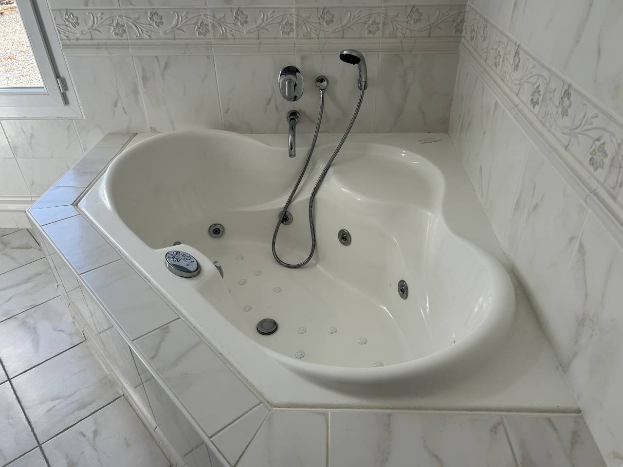 Bonita residencia ecuestre En venta Charente Mar&iacute;timo