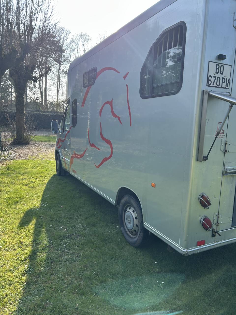 Furgoneta para caballos Renault Master 2 2006 De segunda mano