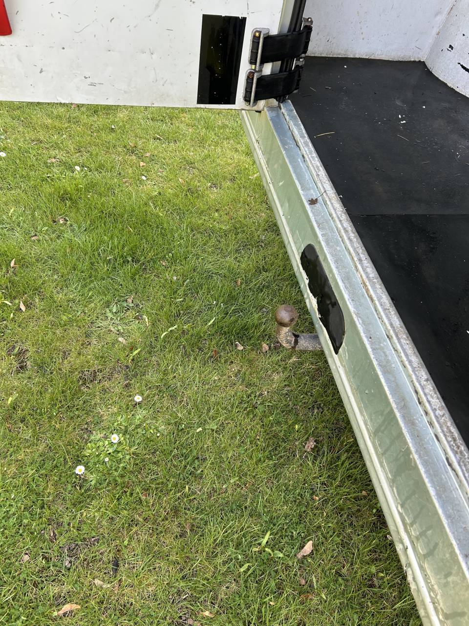 Furgoneta para caballos Renault Master 2 2006 De segunda mano