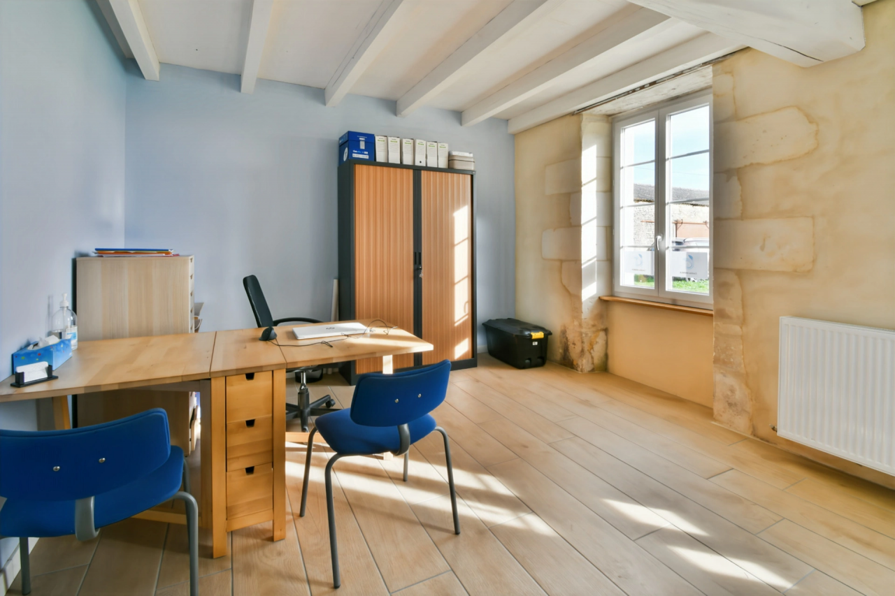 Bonita residencia ecuestre En venta Charente Mar&iacute;timo