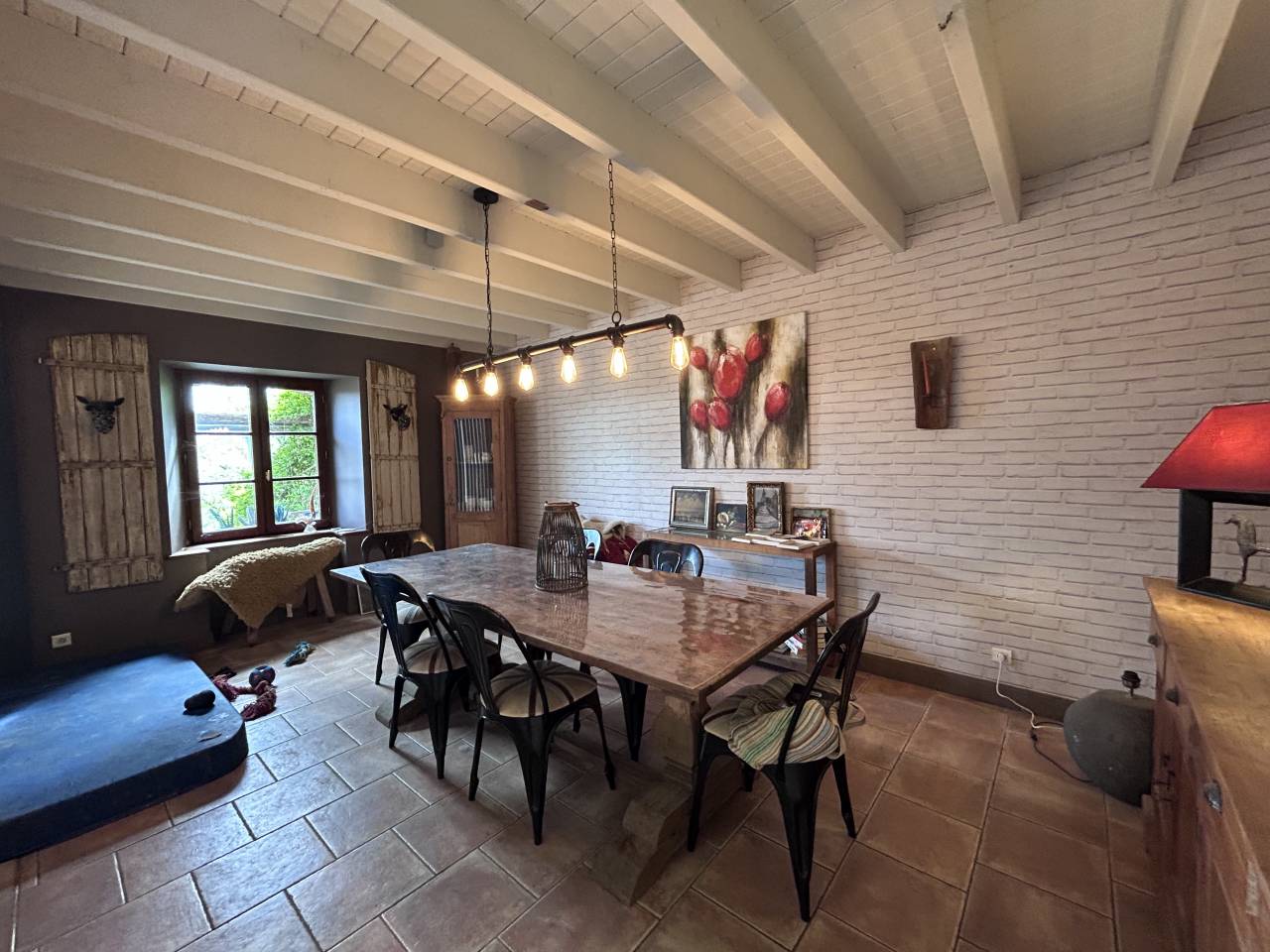 Bonita residencia ecuestre En venta Deux-S&egrave;vres