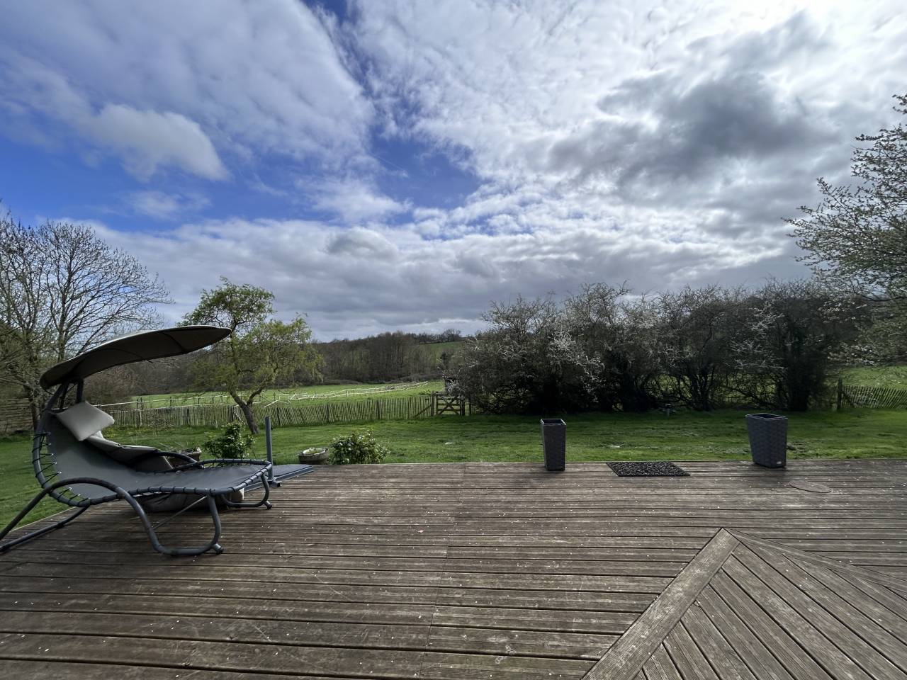 Bonita residencia ecuestre En venta Deux-S&egrave;vres