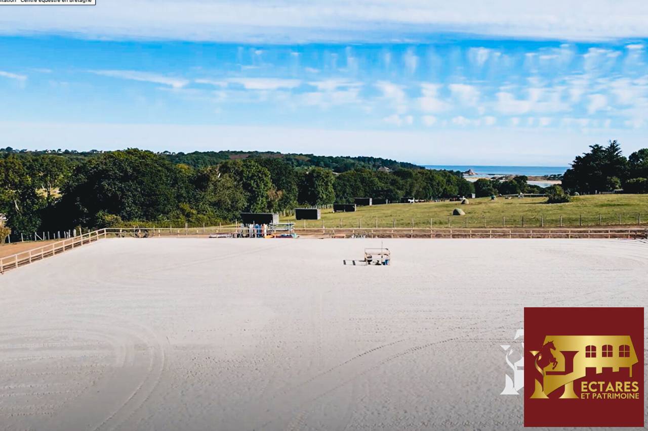 Centro ecuestre En venta C&ocirc;te d'Armor