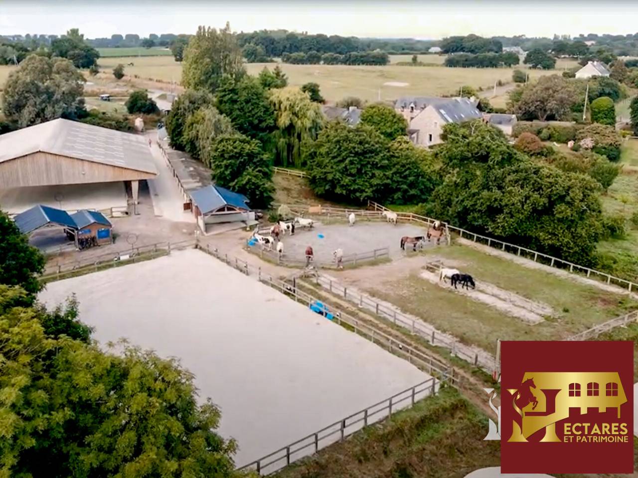 Centro ecuestre En venta C&ocirc;te d'Armor