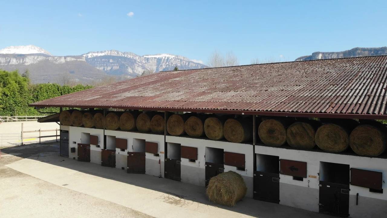 Poniclub En venta Is&egrave;re