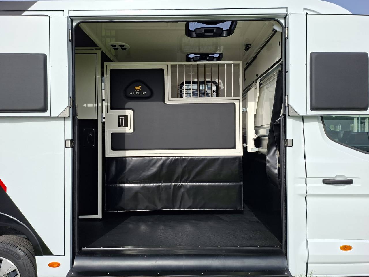 Furgoneta para caballos Ameline HARAS  2026 Nuevo