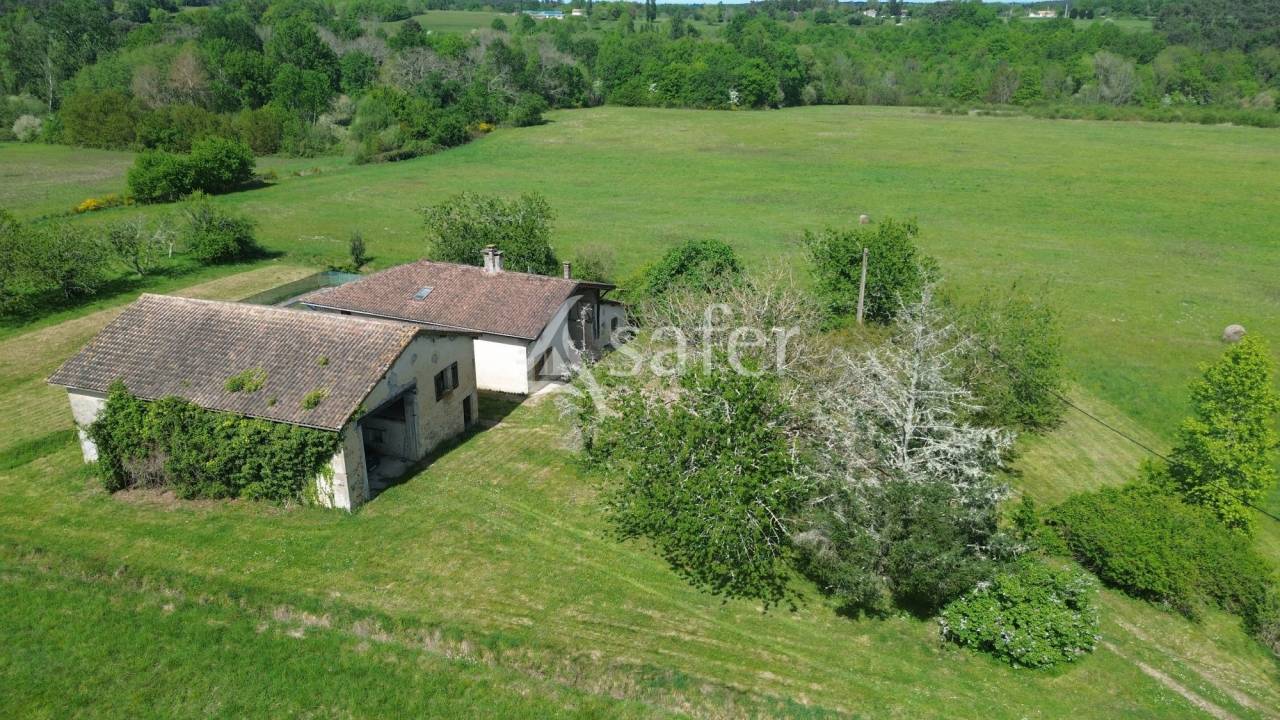 Explotaci&oacute;n agr&iacute;cola En venta Gironda