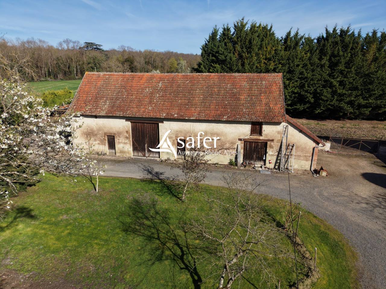 Explotaci&oacute;n cerealista En venta Allier