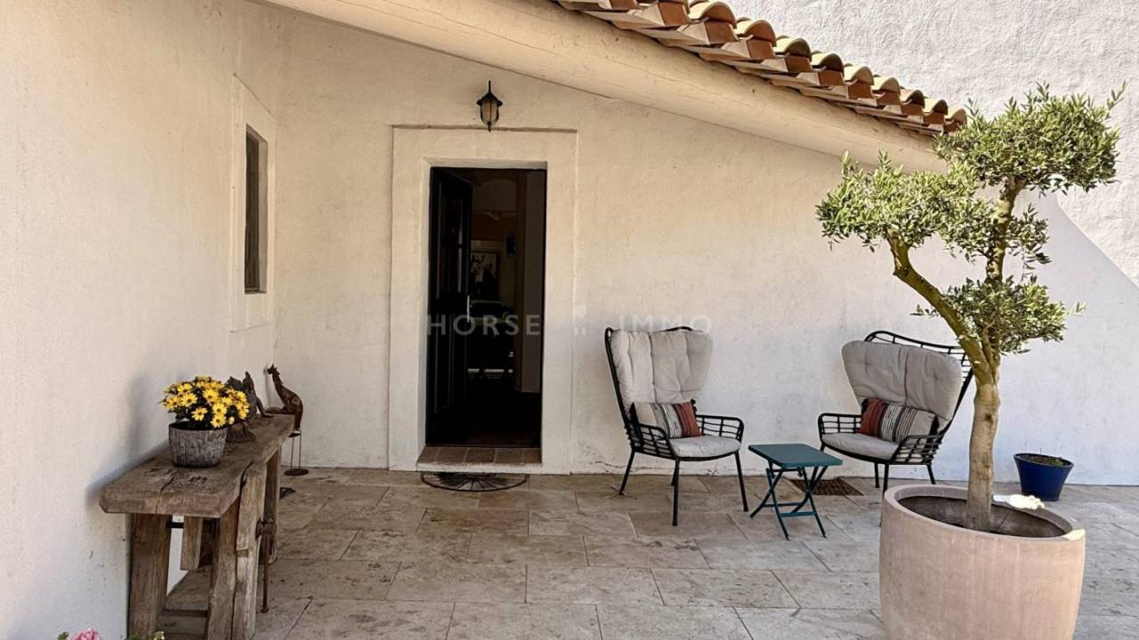 Bonita residencia ecuestre En venta Bocas del R&oacute;dano