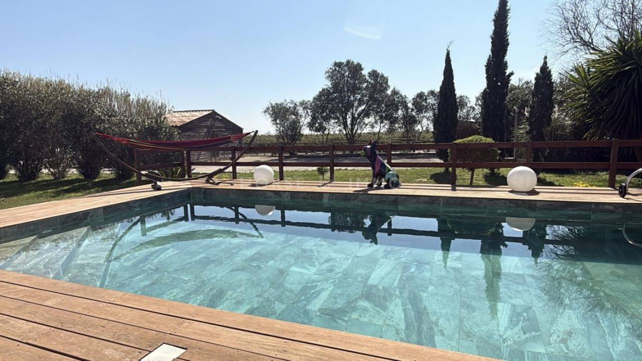 Bonita residencia ecuestre En venta Bocas del R&oacute;dano