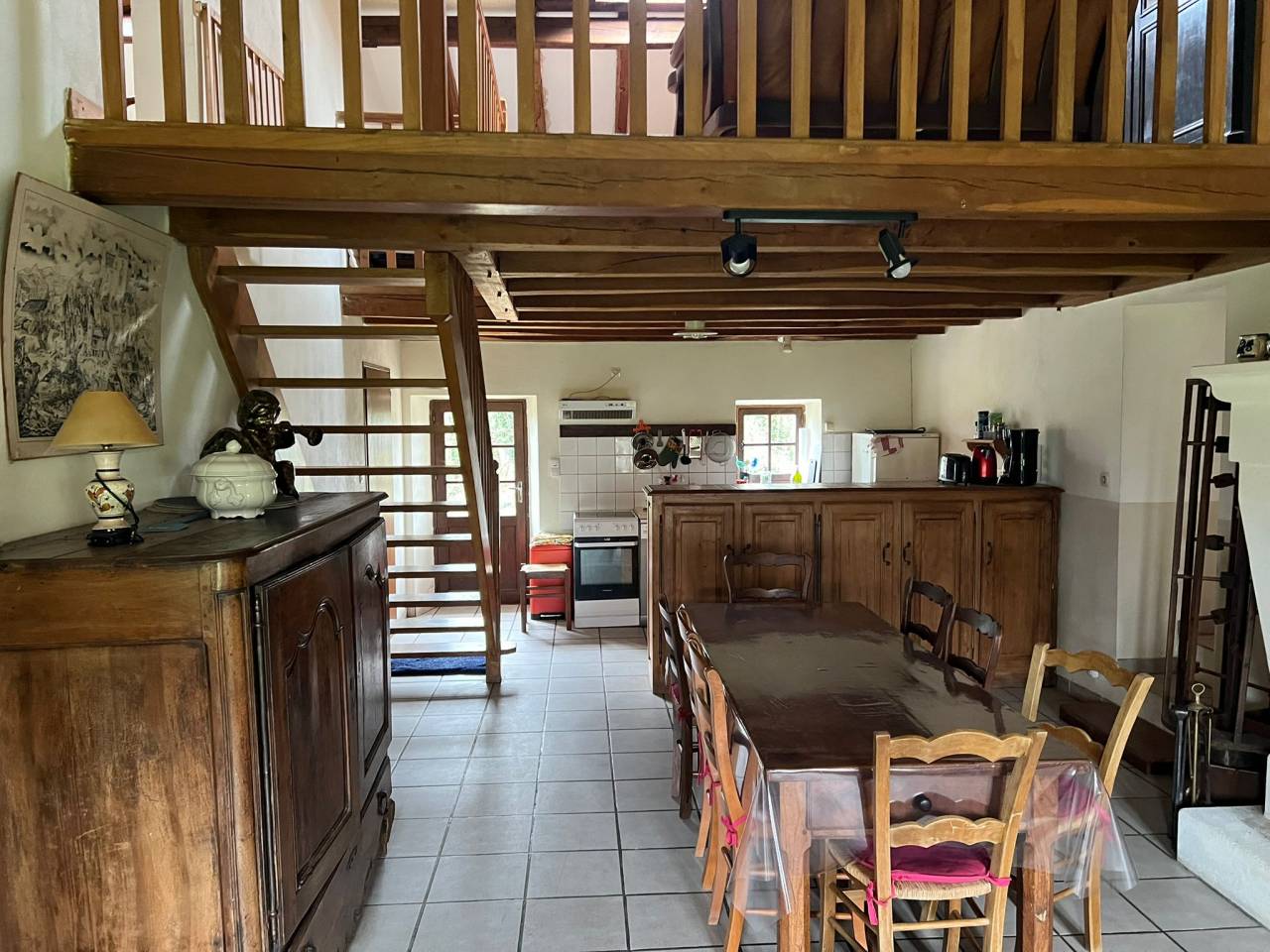 Bonita residencia ecuestre En venta Dordo&ntilde;a