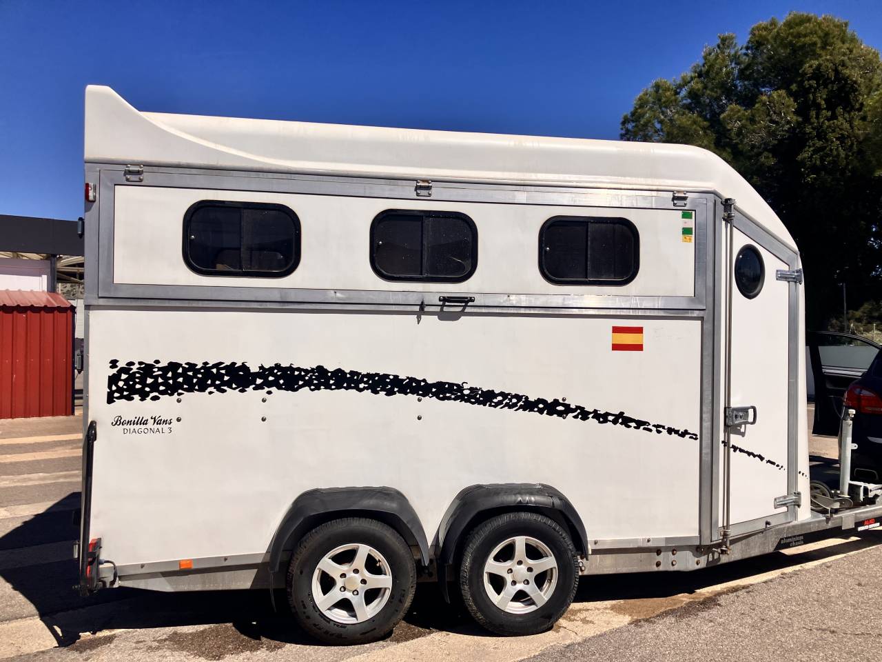 Van Bonilla 3 caballos 