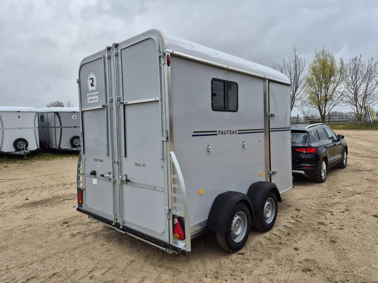Van caballos Fautras Oblic X2 2 Caballos 2026 Nuevo