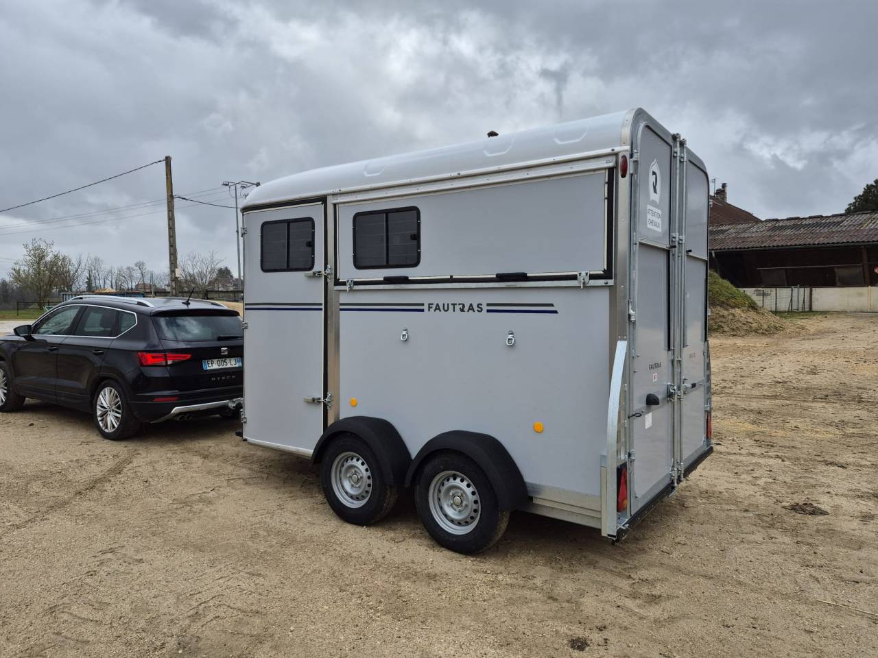 Van caballos Fautras Oblic X2 2 Caballos 2026 Nuevo