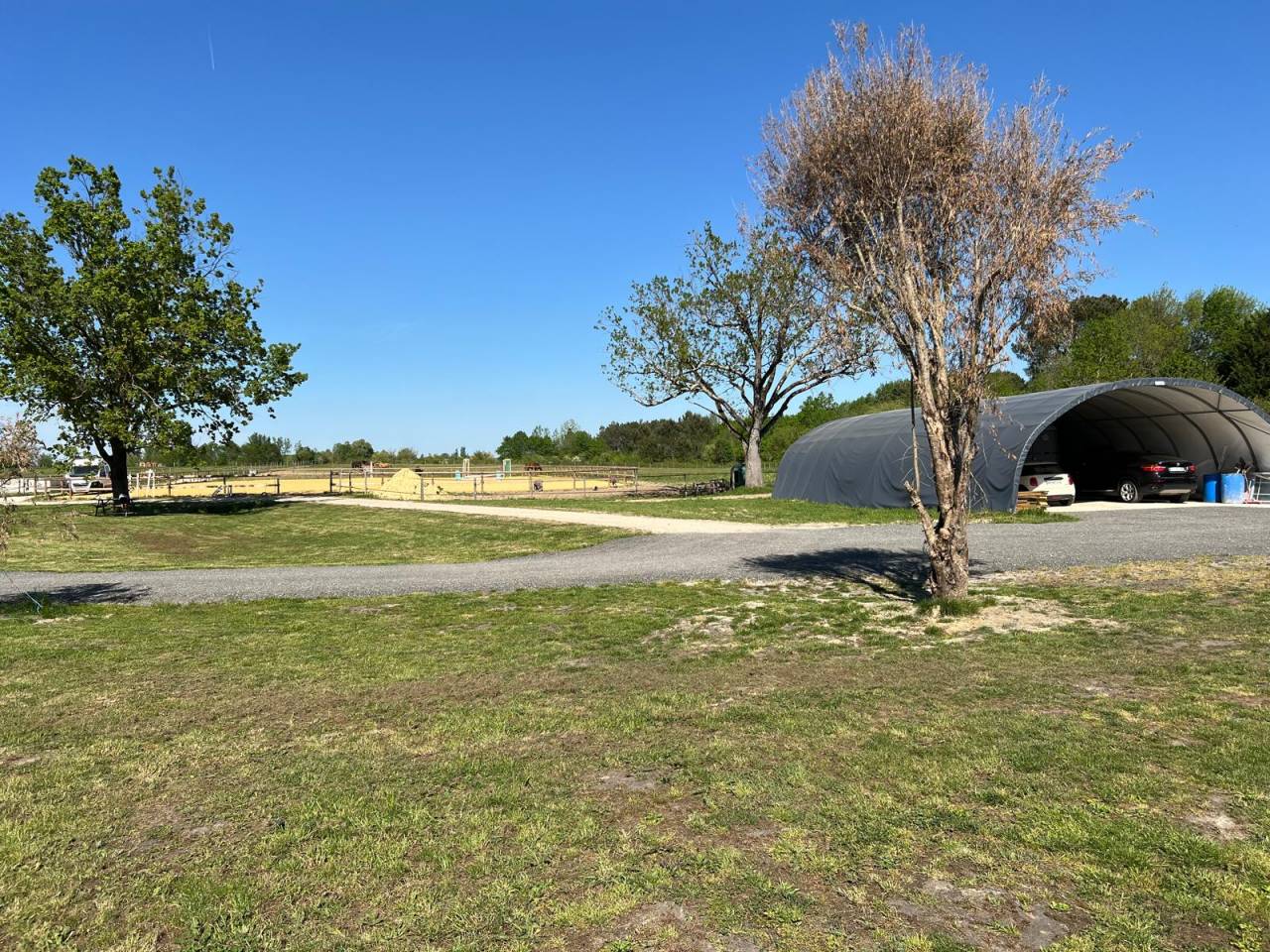 Bonita residencia ecuestre En venta Gironda