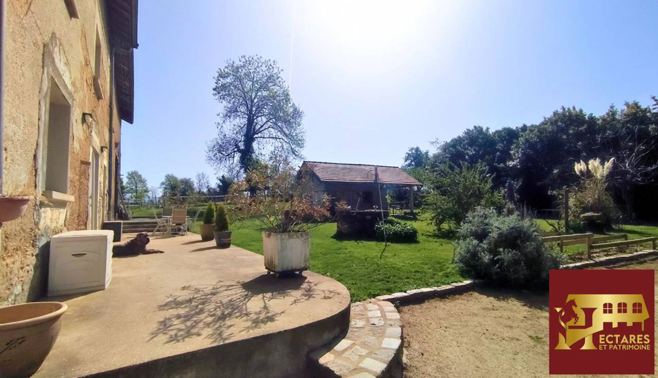 Cuadra de propietarios En venta Is&egrave;re