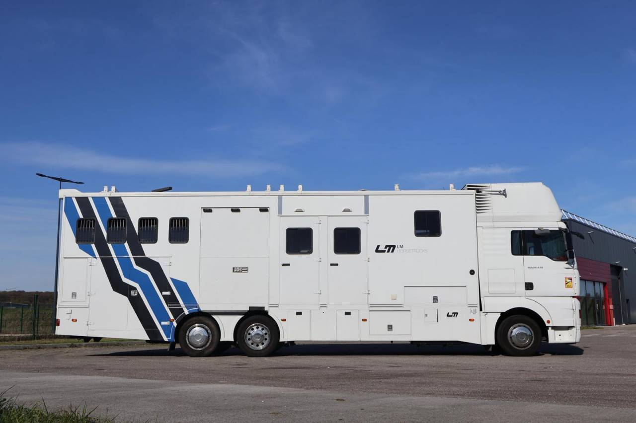 Cami&oacute;n para caballos Man MAN TGA 26.430 JL POP OUT 2006 De segunda mano