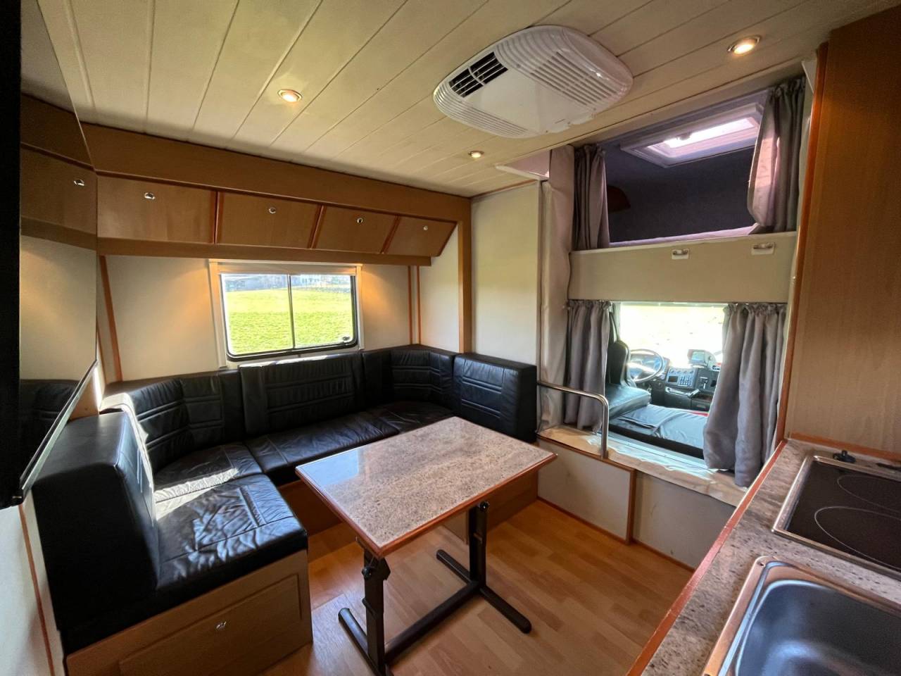 Cami&oacute;n para caballos Man MAN TGA 26.430 JL POP OUT 2006 De segunda mano