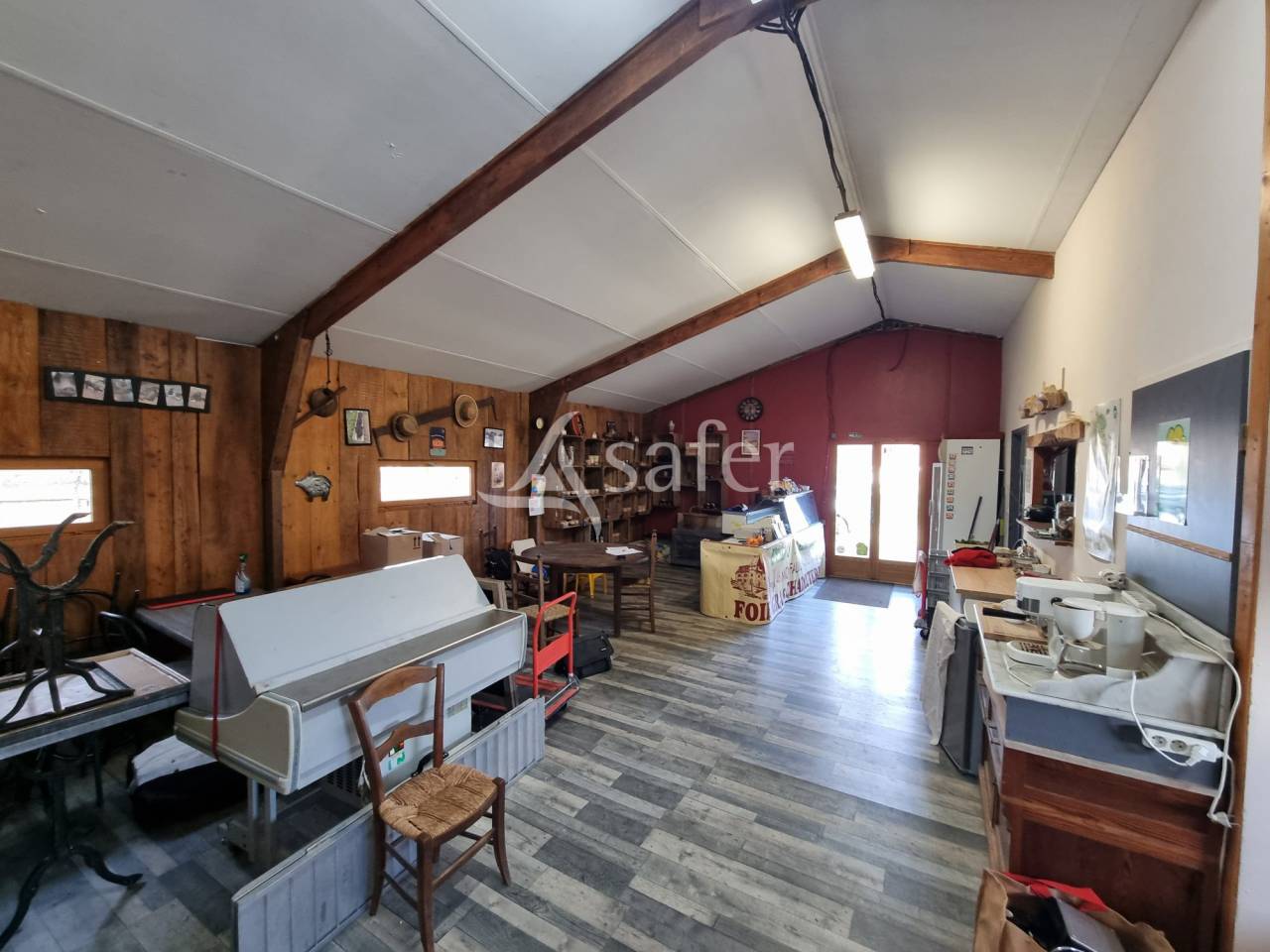 Explotaci&oacute;n porcina En venta Lot