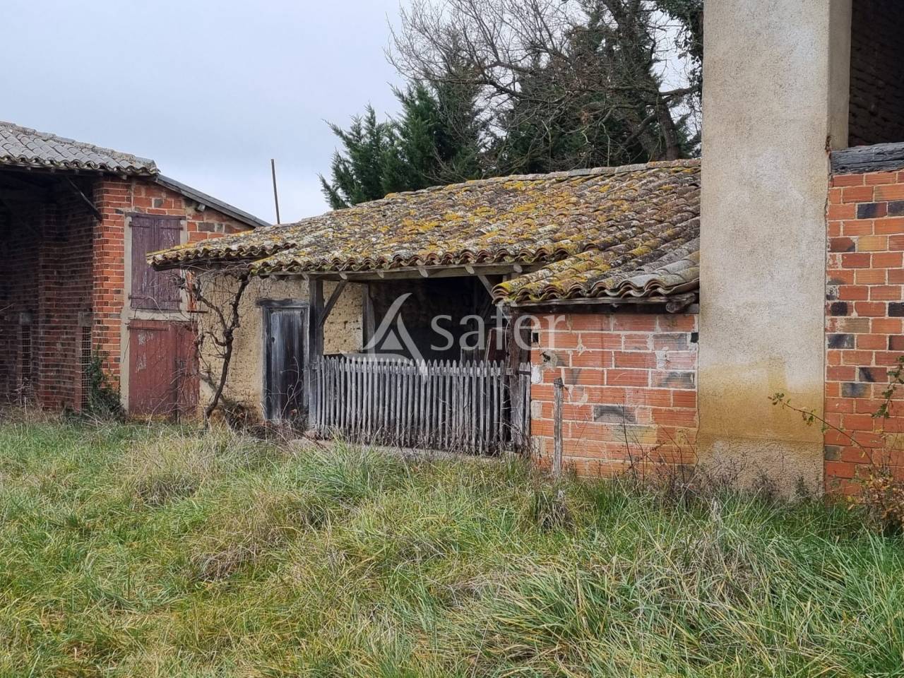 Explotaci&oacute;n agr&iacute;cola En venta Alto Garona