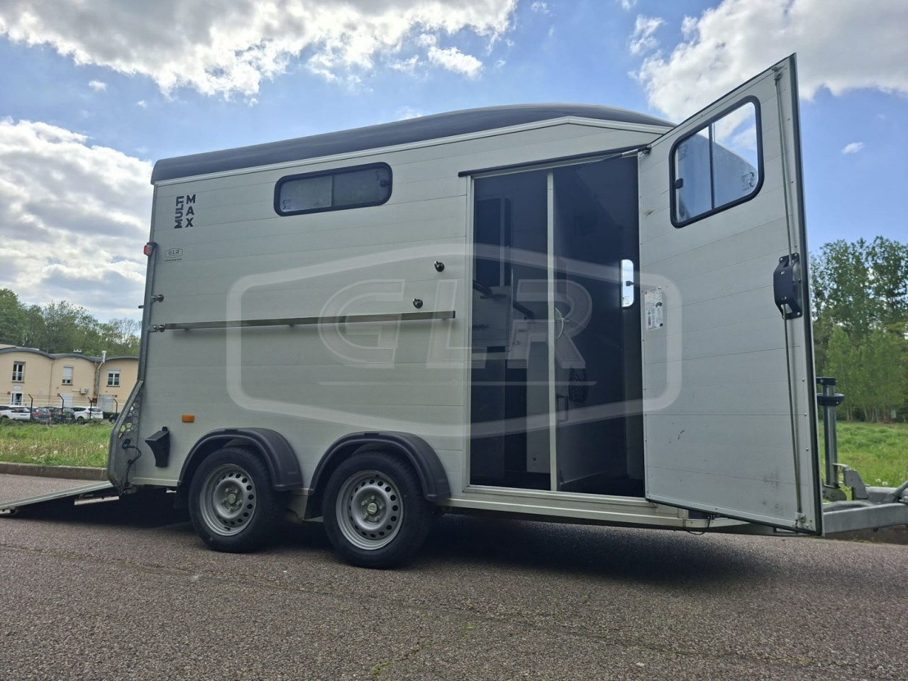 Van caballos Cheval Libert&eacute; Multimax 2 Caballos 2023 De segunda mano