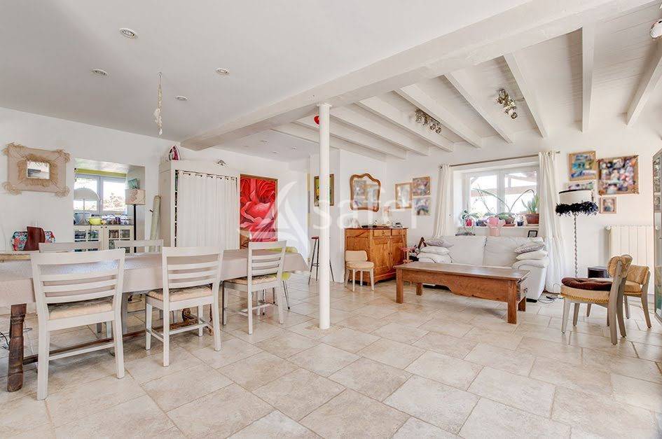 Propiedad rural En venta Vend&eacute;e