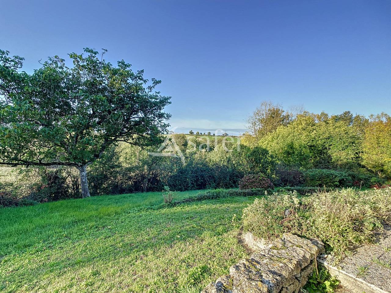 Propiedad rural En venta Vend&eacute;e