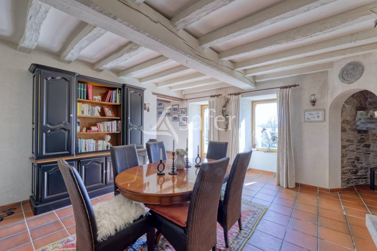 Propiedad ecuestre En venta Vend&eacute;e