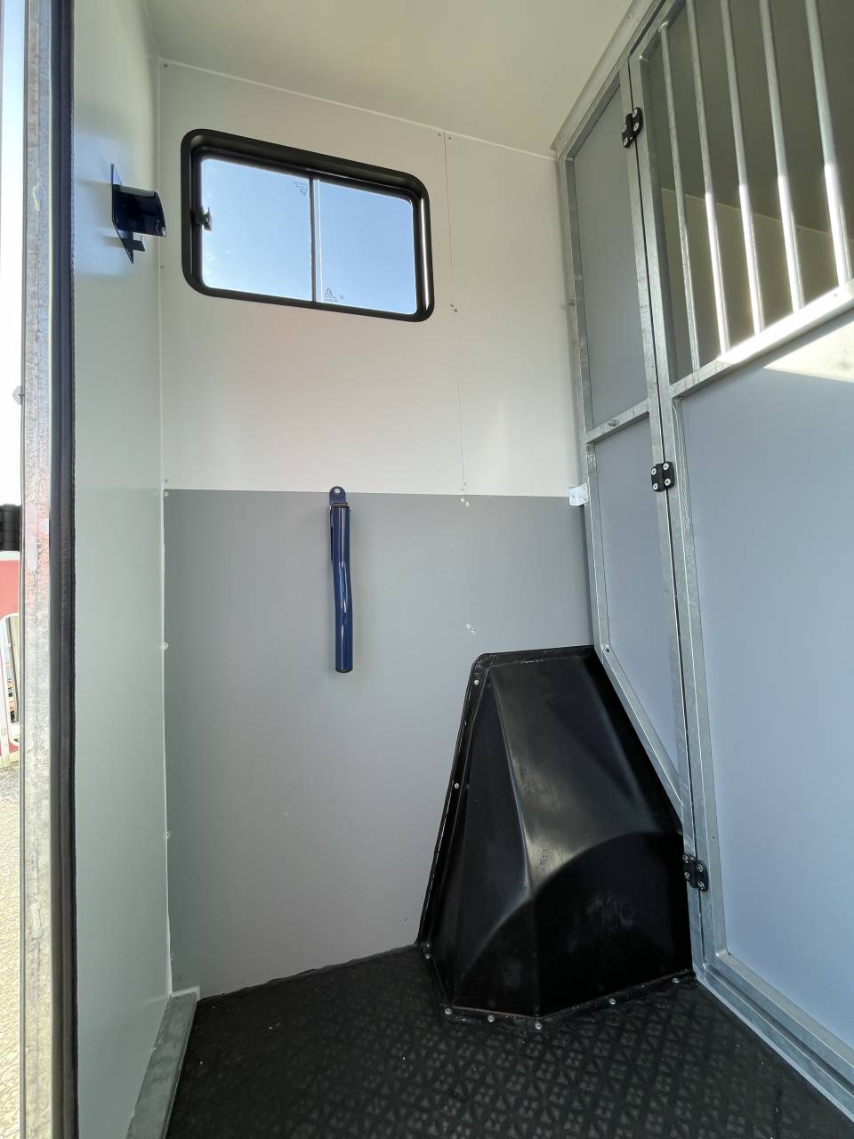 Furgoneta para caballos AP Petit Peugeot Boxer L4  2020 Nuevo