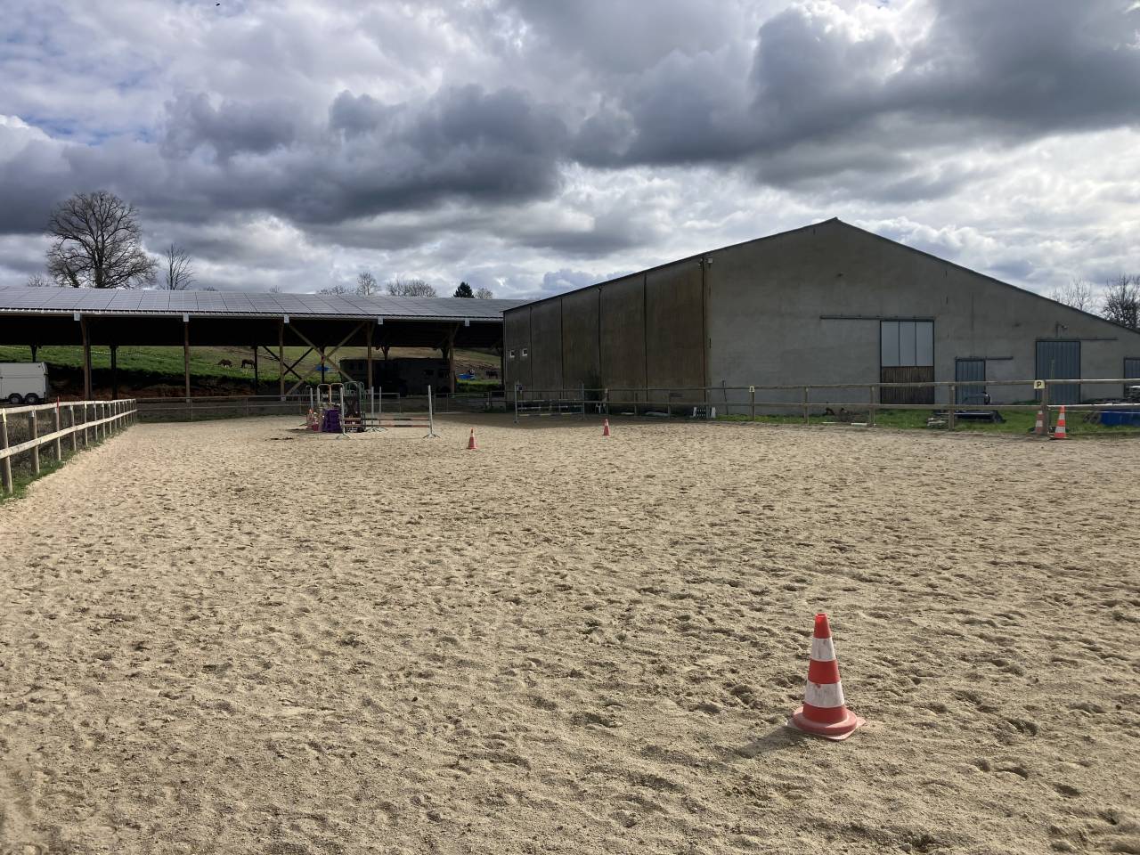 Centro ecuestre En venta Puy-de-D&ocirc;me