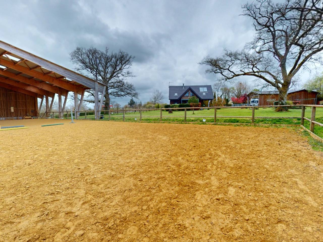 Bonita residencia ecuestre En venta Creuse