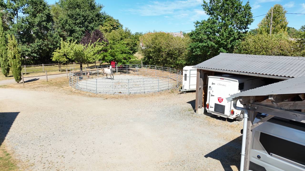 Bonita residencia ecuestre En venta Creuse