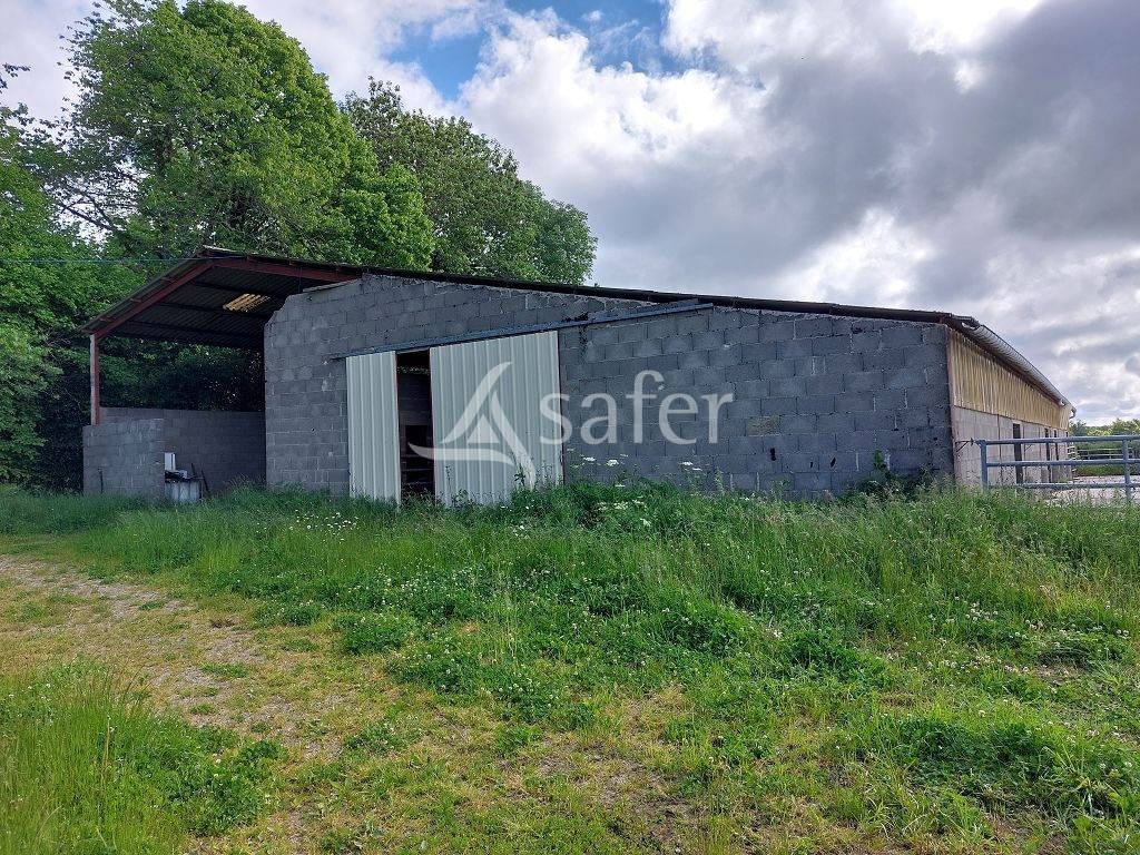 Explotaci&oacute;n agr&iacute;cola En venta Corr&egrave;ze