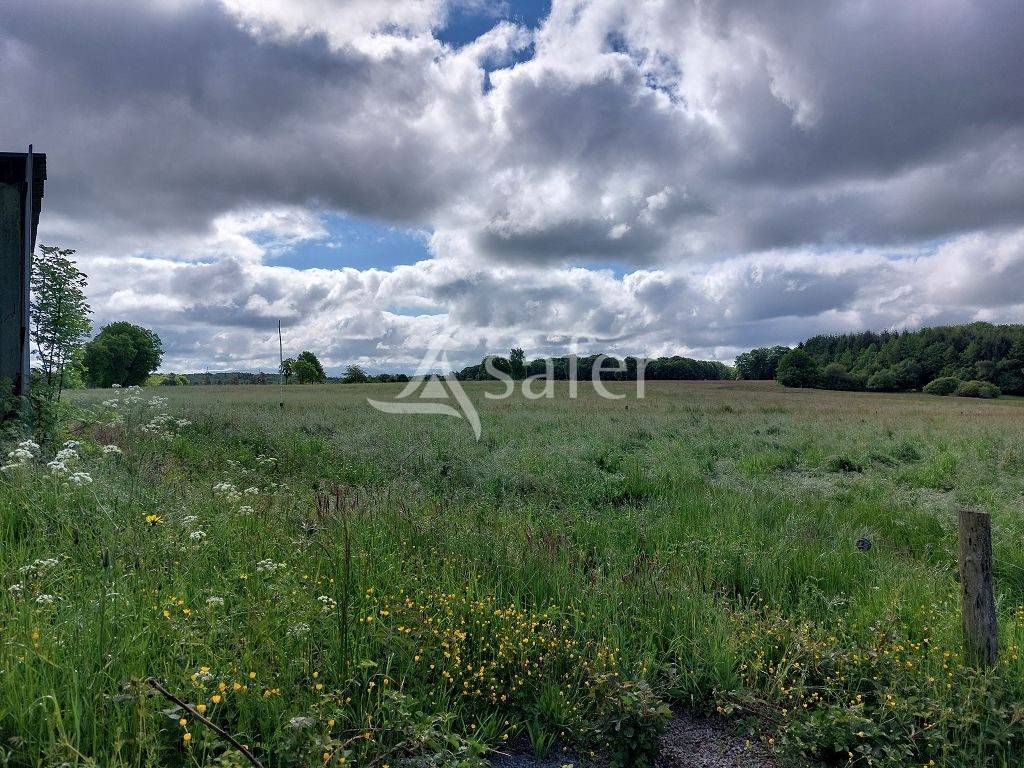 Explotaci&oacute;n agr&iacute;cola En venta Corr&egrave;ze
