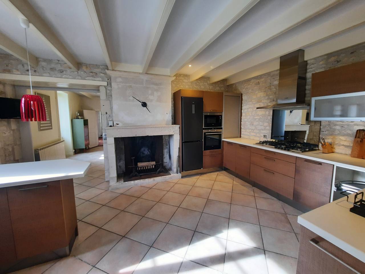 Bonita residencia ecuestre En venta Charente Mar&iacute;timo